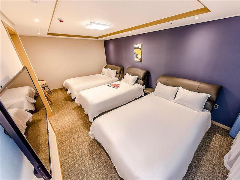 סאוגוויפו Hotel Dk מראה חיצוני תמונה