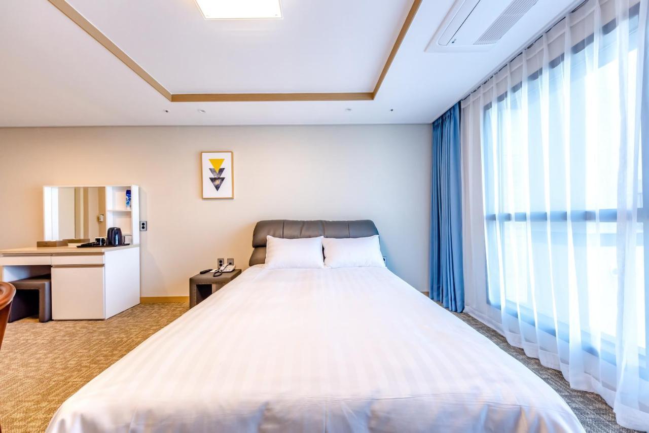 סאוגוויפו Hotel Dk מראה חיצוני תמונה