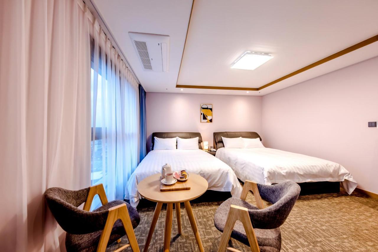 סאוגוויפו Hotel Dk מראה חיצוני תמונה