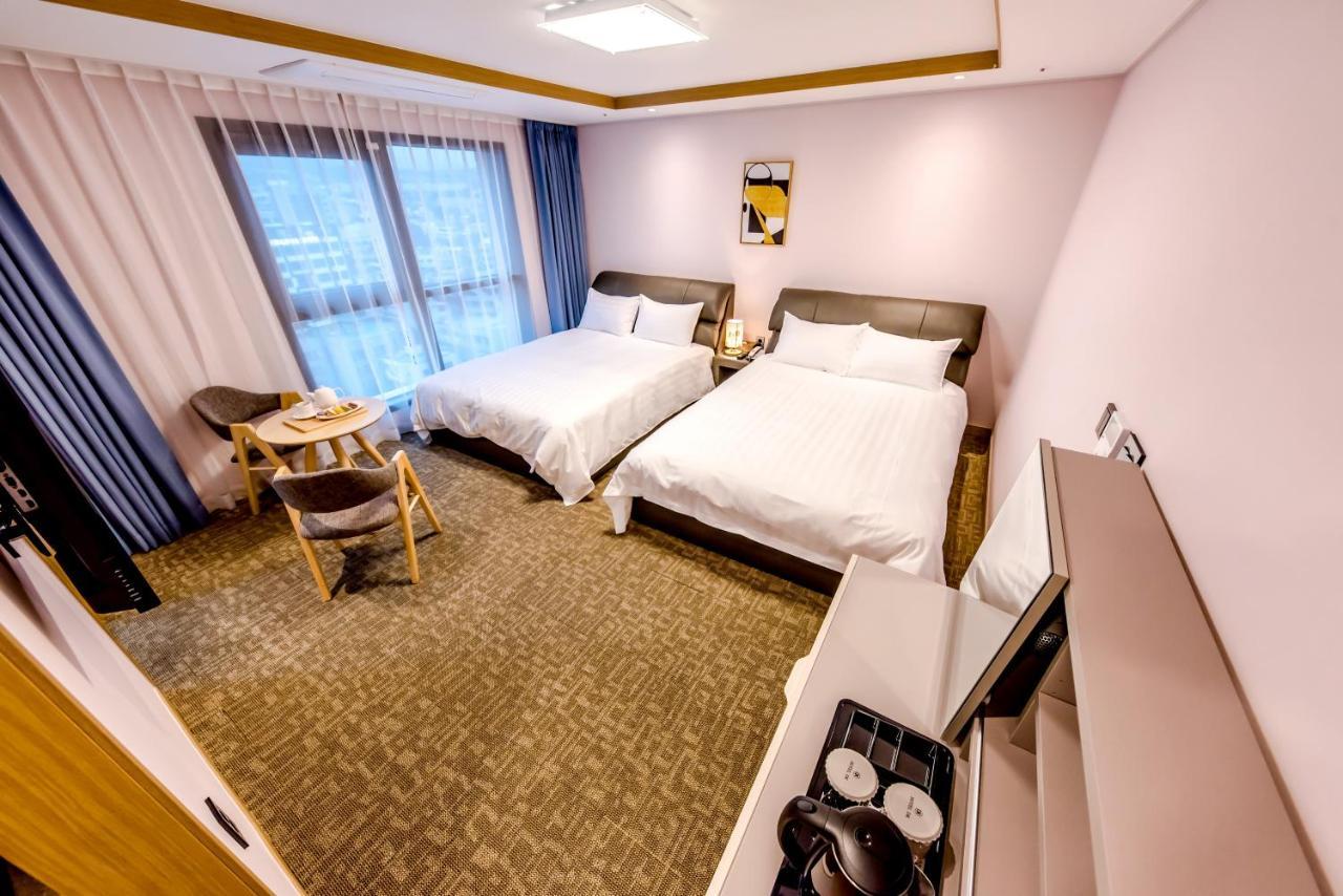 סאוגוויפו Hotel Dk מראה חיצוני תמונה