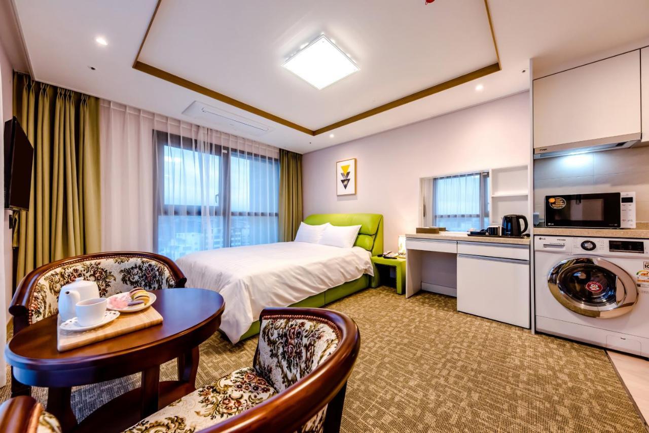 סאוגוויפו Hotel Dk מראה חיצוני תמונה